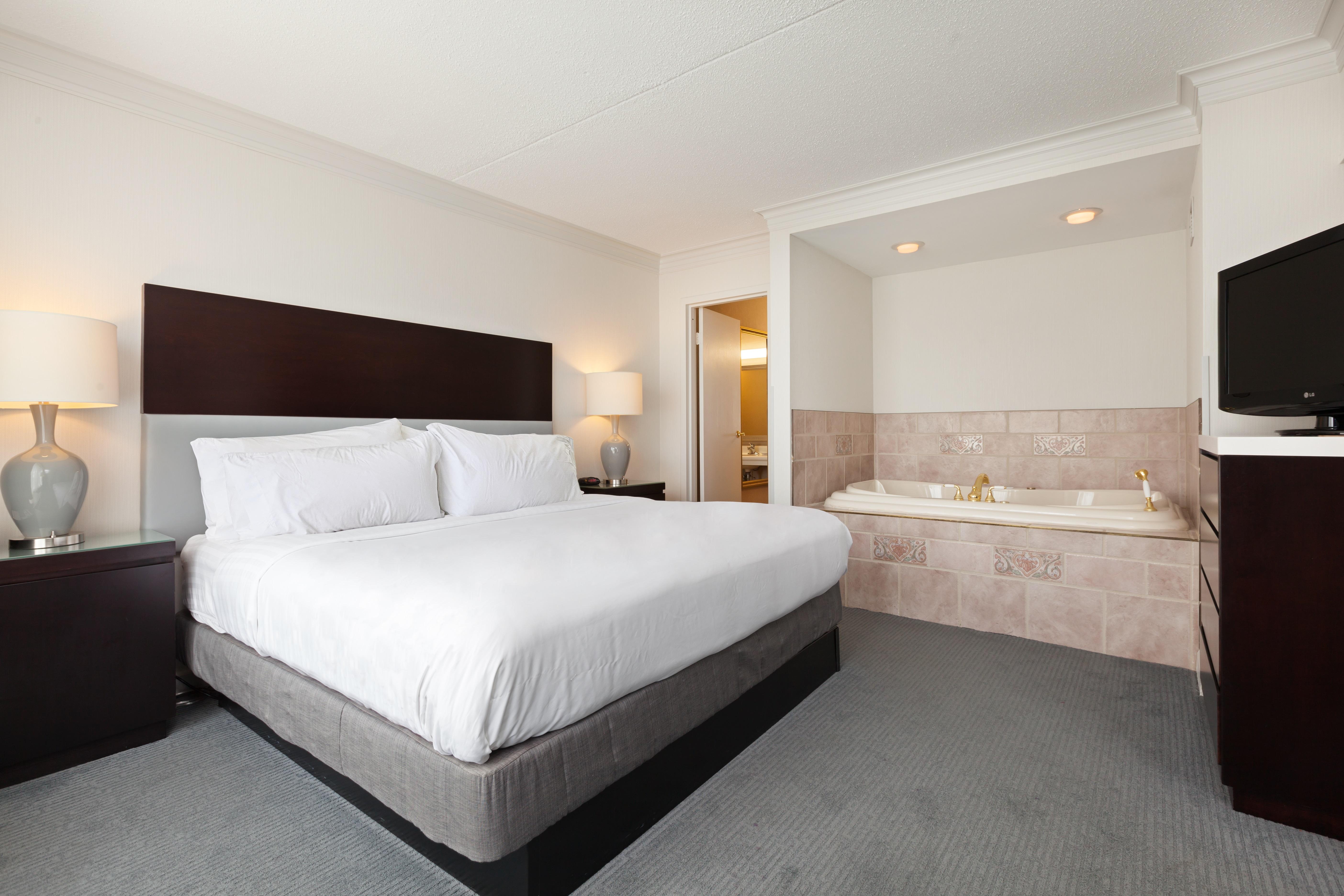 Holiday Inn Weirton-Steubenville Area Экстерьер фото
