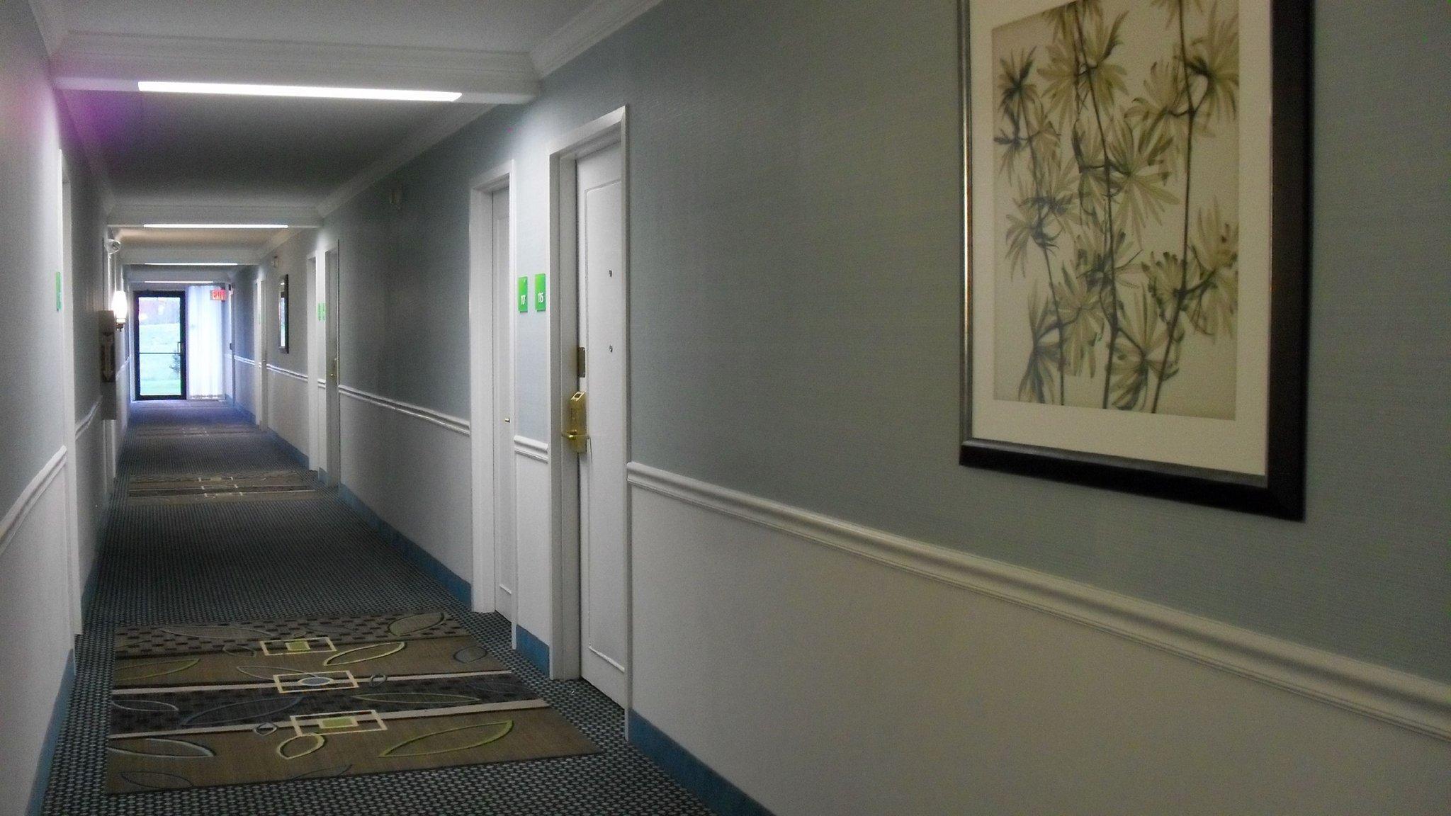 Holiday Inn Weirton-Steubenville Area Экстерьер фото