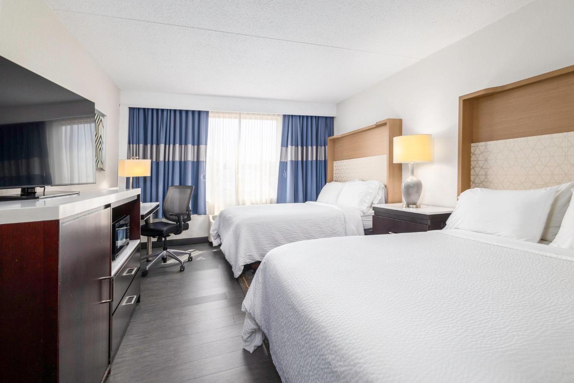 Holiday Inn Weirton-Steubenville Area Экстерьер фото